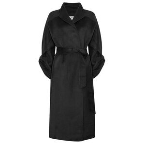 ISO Jovonna London Moda Coat in Black